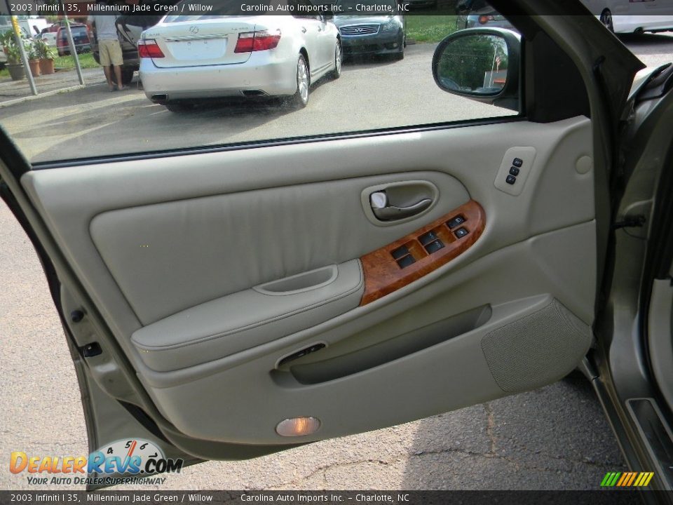 Door Panel of 2003 Infiniti I 35 Photo #17