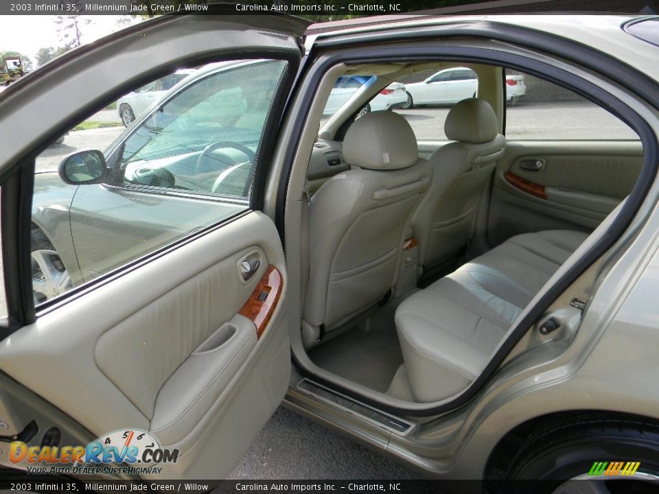Rear Seat of 2003 Infiniti I 35 Photo #19