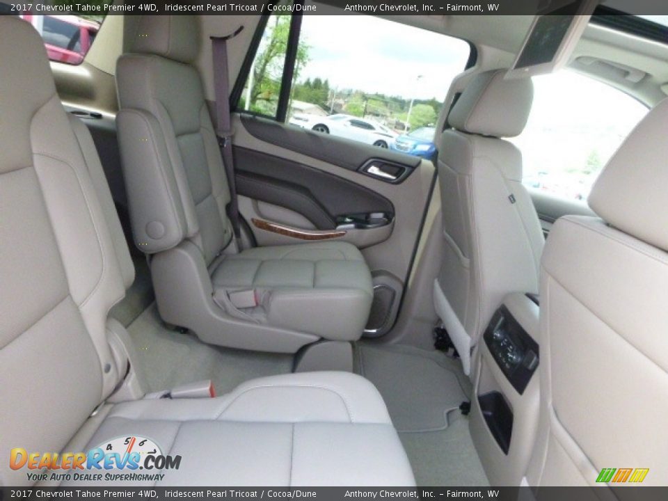 2017 Chevrolet Tahoe Premier 4WD Iridescent Pearl Tricoat / Cocoa/Dune Photo #6