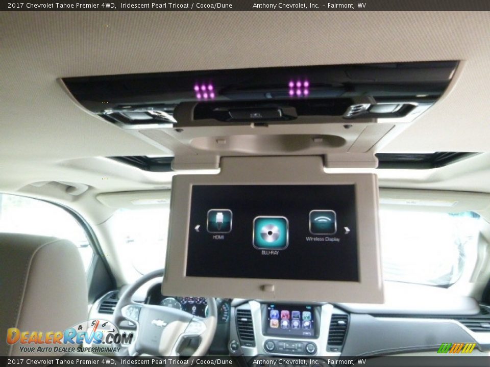 2017 Chevrolet Tahoe Premier 4WD Iridescent Pearl Tricoat / Cocoa/Dune Photo #7