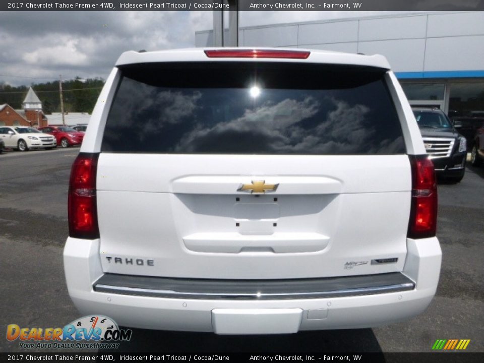 2017 Chevrolet Tahoe Premier 4WD Iridescent Pearl Tricoat / Cocoa/Dune Photo #10