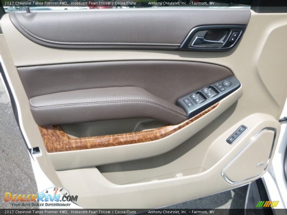 2017 Chevrolet Tahoe Premier 4WD Iridescent Pearl Tricoat / Cocoa/Dune Photo #16