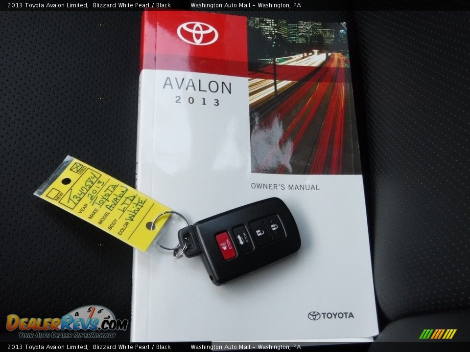 2013 Toyota Avalon Limited Blizzard White Pearl / Black Photo #28