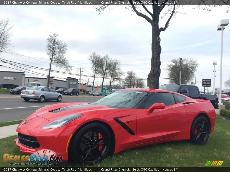 Front 3/4 View of 2017 Chevrolet Corvette Stingray Coupe Photo #1