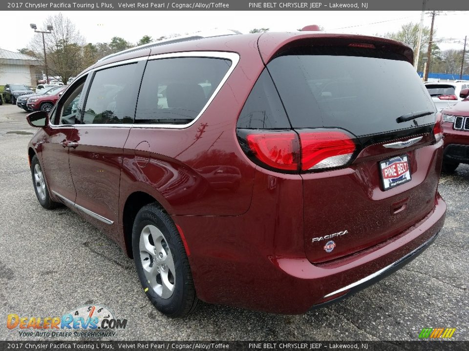 2017 Chrysler Pacifica Touring L Plus Velvet Red Pearl / Cognac/Alloy/Toffee Photo #4