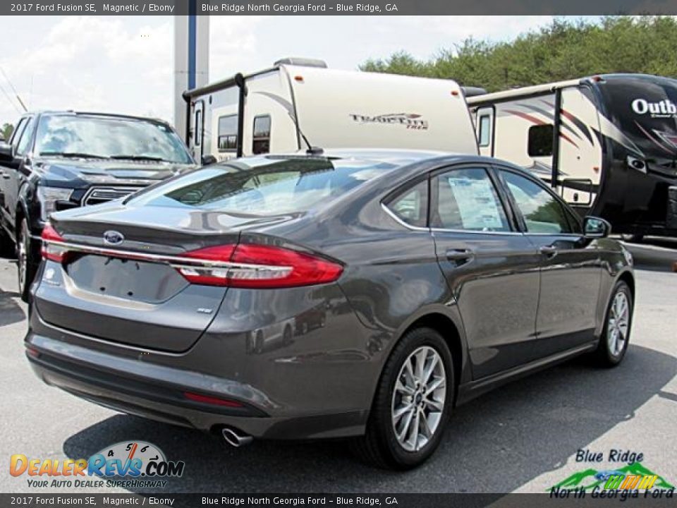 2017 Ford Fusion SE Magnetic / Ebony Photo #5