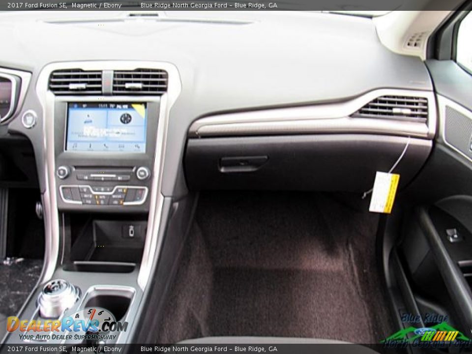 2017 Ford Fusion SE Magnetic / Ebony Photo #17