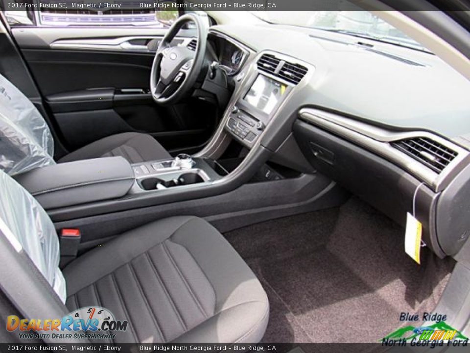 2017 Ford Fusion SE Magnetic / Ebony Photo #28
