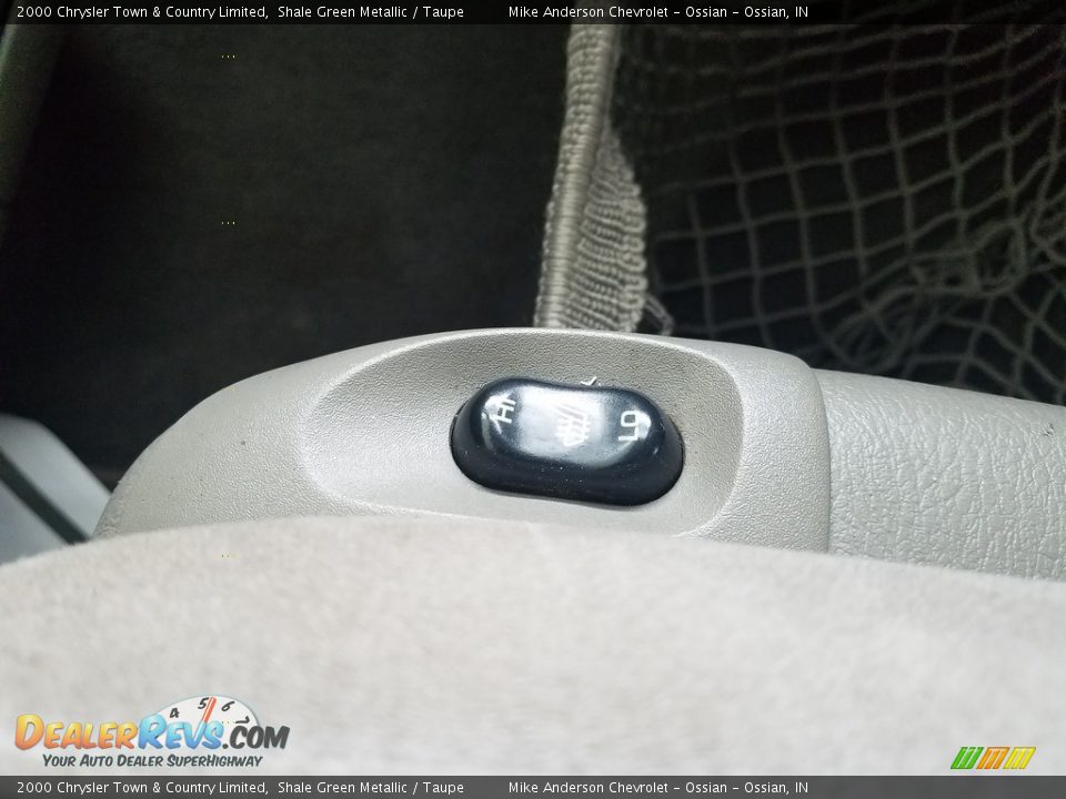 2000 Chrysler Town & Country Limited Shale Green Metallic / Taupe Photo #11