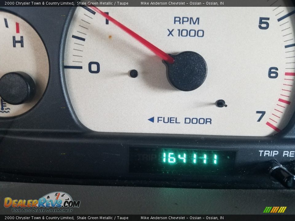 2000 Chrysler Town & Country Limited Shale Green Metallic / Taupe Photo #14