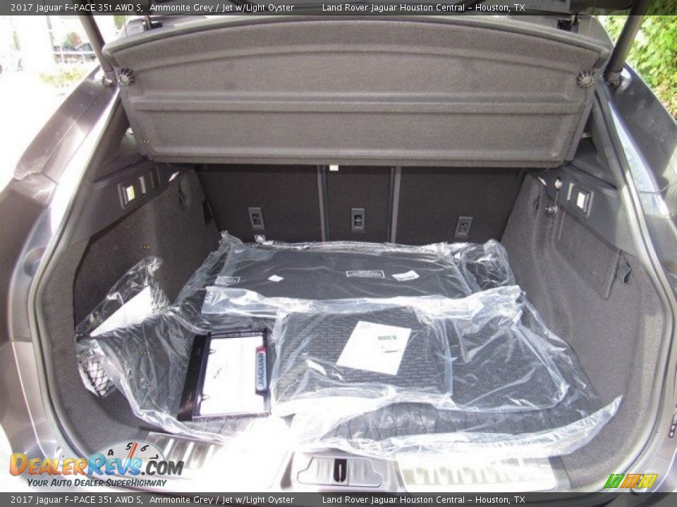 2017 Jaguar F-PACE 35t AWD S Ammonite Grey / Jet w/Light Oyster Photo #16