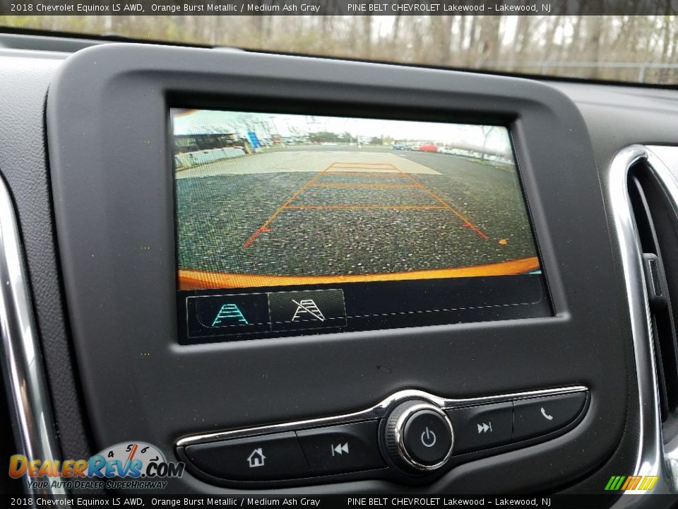 Controls of 2018 Chevrolet Equinox LS AWD Photo #10