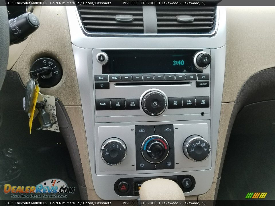 2012 Chevrolet Malibu LS Gold Mist Metallic / Cocoa/Cashmere Photo #22