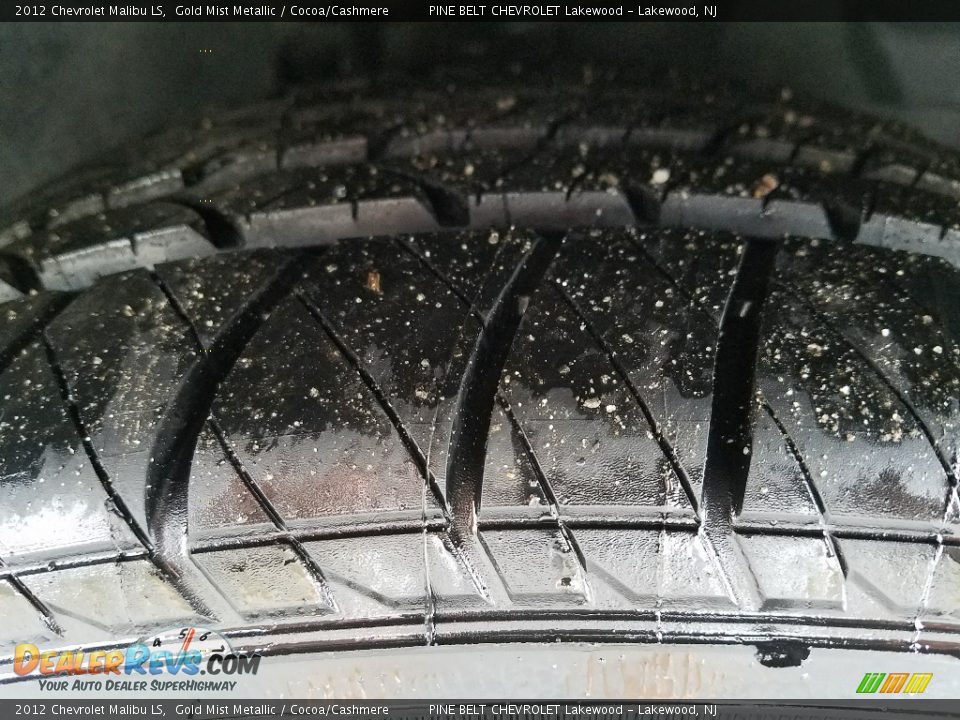 2012 Chevrolet Malibu LS Gold Mist Metallic / Cocoa/Cashmere Photo #28