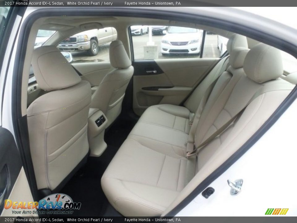 2017 Honda Accord EX-L Sedan White Orchid Pearl / Ivory Photo #11