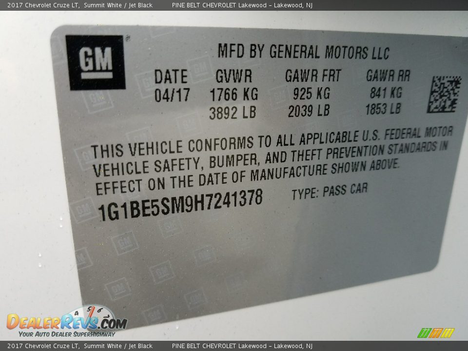 2017 Chevrolet Cruze LT Summit White / Jet Black Photo #7
