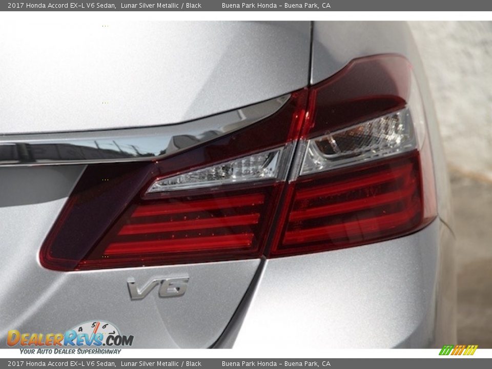2017 Honda Accord EX-L V6 Sedan Lunar Silver Metallic / Black Photo #4
