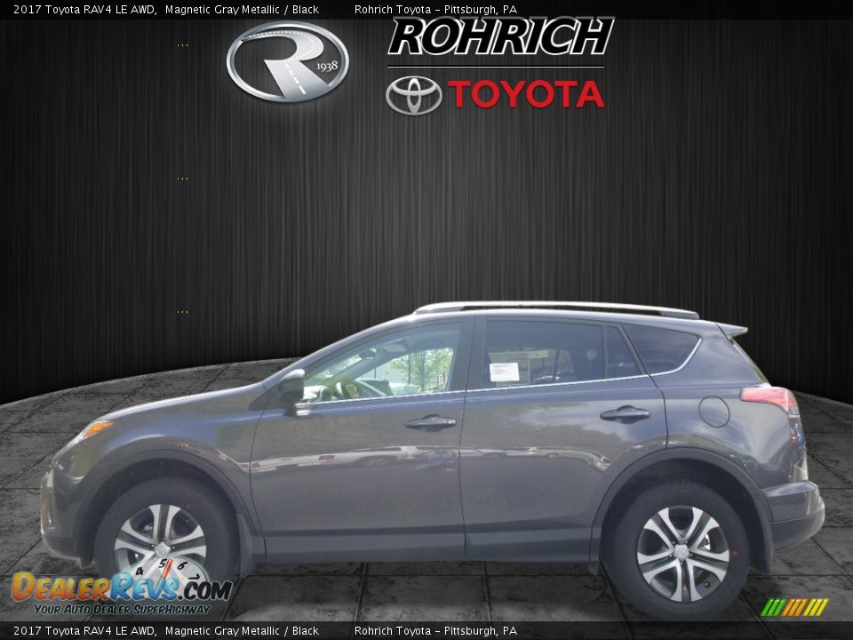 2017 Toyota RAV4 LE AWD Magnetic Gray Metallic / Black Photo #3