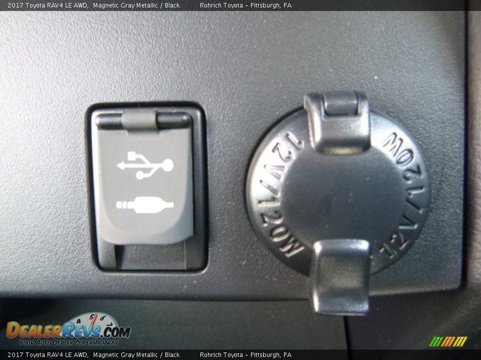 2017 Toyota RAV4 LE AWD Magnetic Gray Metallic / Black Photo #13