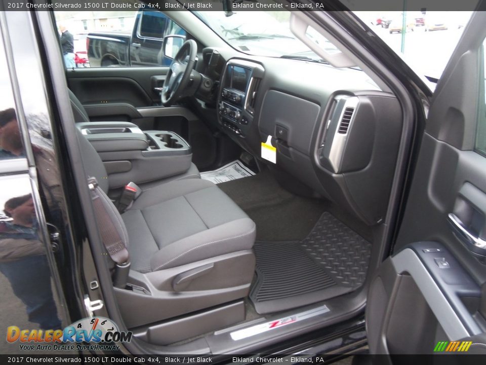 2017 Chevrolet Silverado 1500 LT Double Cab 4x4 Black / Jet Black Photo #15