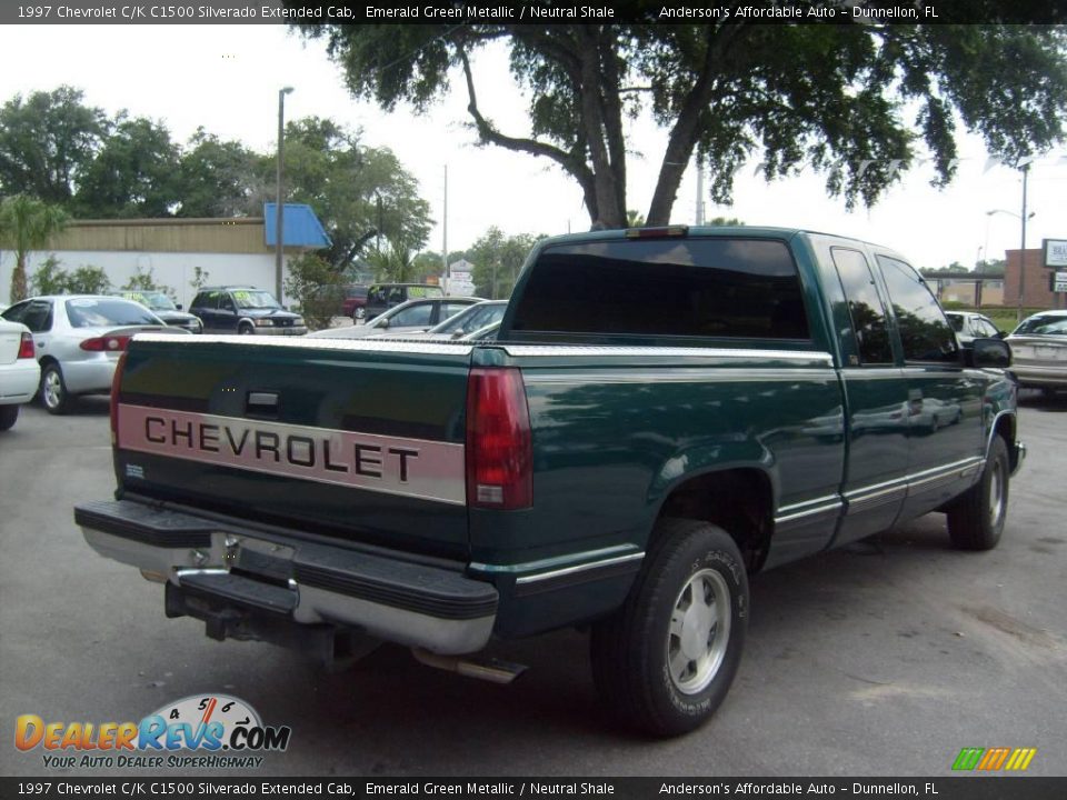 1997 Chevrolet C/K C1500 Silverado Extended Cab Emerald Green Metallic / Neutral Shale Photo #3