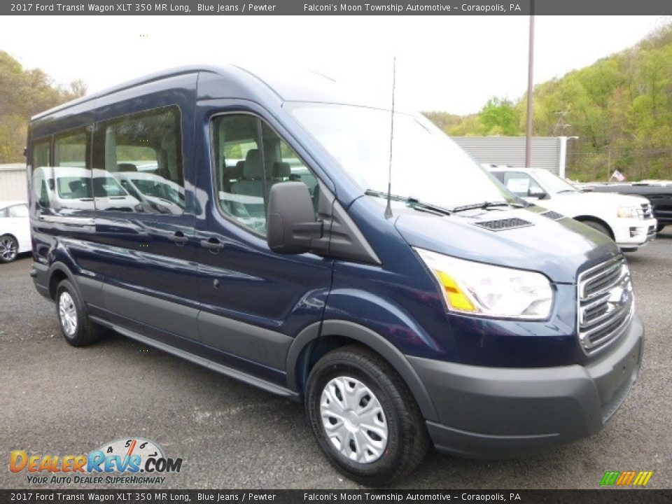 Front 3/4 View of 2017 Ford Transit Wagon XLT 350 MR Long Photo #3