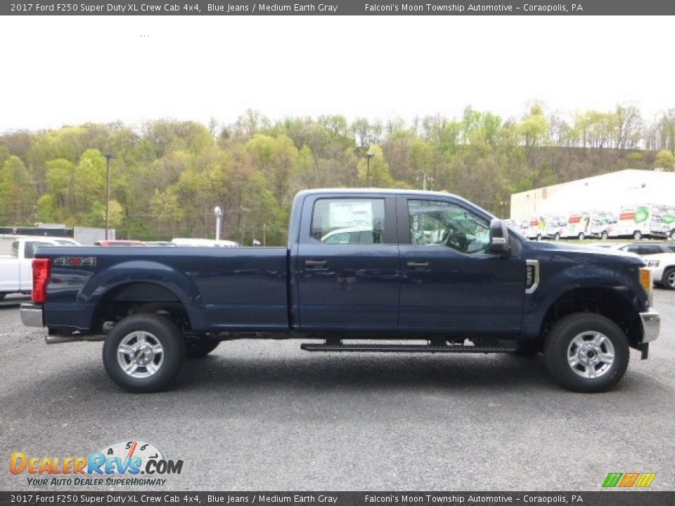 2017 Ford F250 Super Duty XL Crew Cab 4x4 Blue Jeans / Medium Earth Gray Photo #1