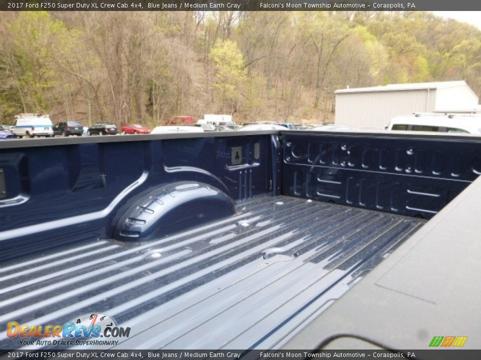 2017 Ford F250 Super Duty XL Crew Cab 4x4 Blue Jeans / Medium Earth Gray Photo #7