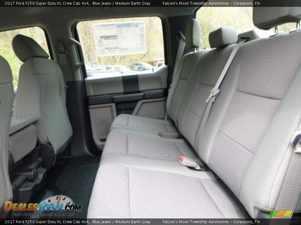 2017 Ford F250 Super Duty XL Crew Cab 4x4 Blue Jeans / Medium Earth Gray Photo #9