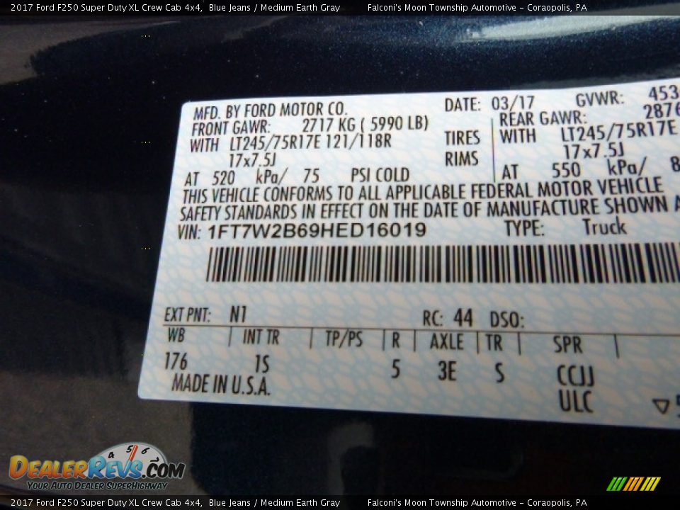 2017 Ford F250 Super Duty XL Crew Cab 4x4 Blue Jeans / Medium Earth Gray Photo #12