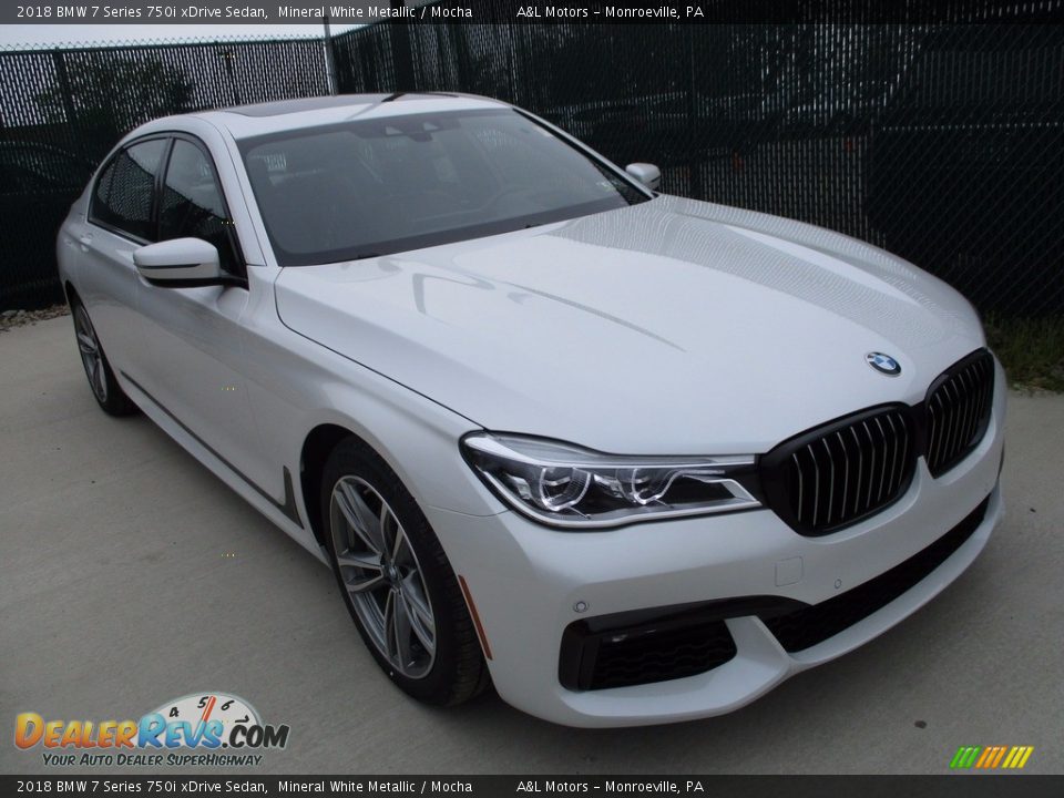 2018 BMW 7 Series 750i xDrive Sedan Mineral White Metallic / Mocha Photo #5