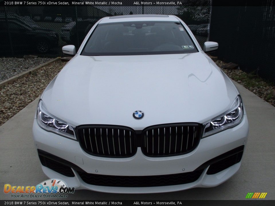 2018 BMW 7 Series 750i xDrive Sedan Mineral White Metallic / Mocha Photo #6