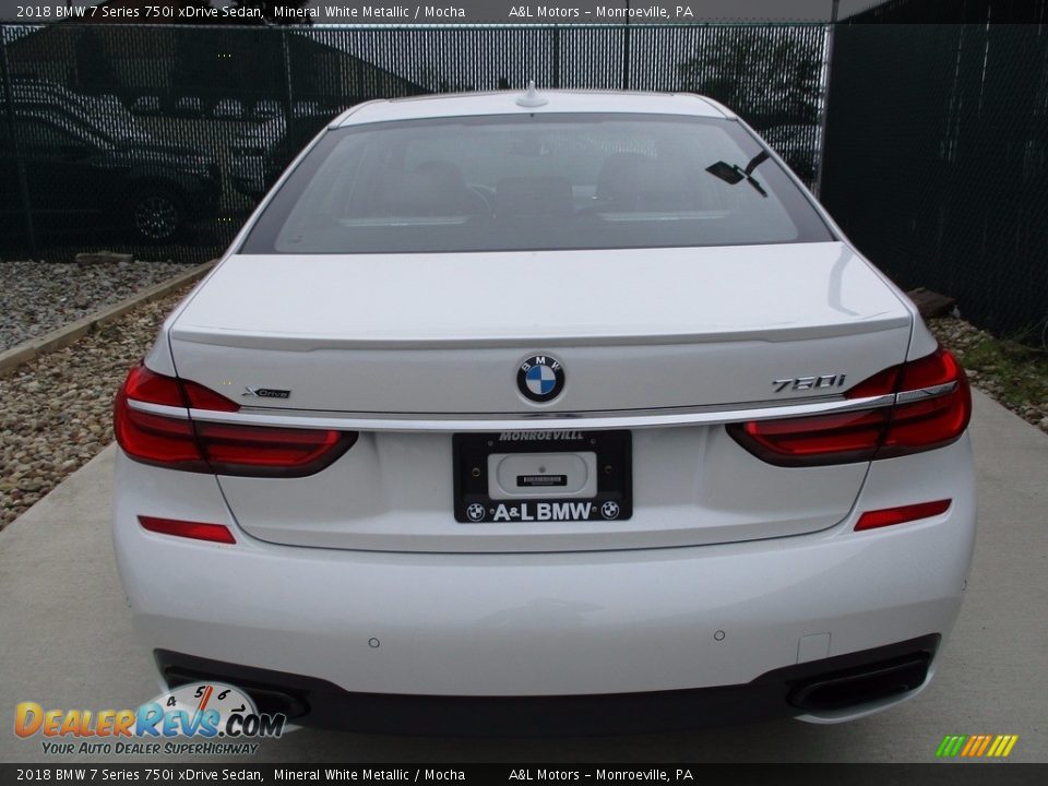 2018 BMW 7 Series 750i xDrive Sedan Mineral White Metallic / Mocha Photo #9