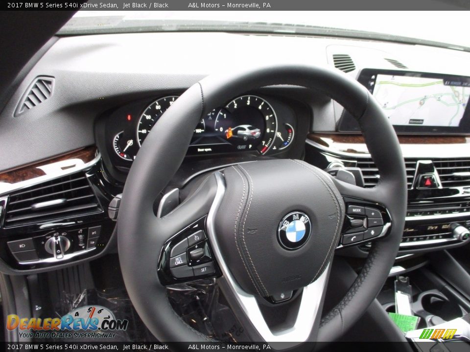 2017 BMW 5 Series 540i xDrive Sedan Steering Wheel Photo #14