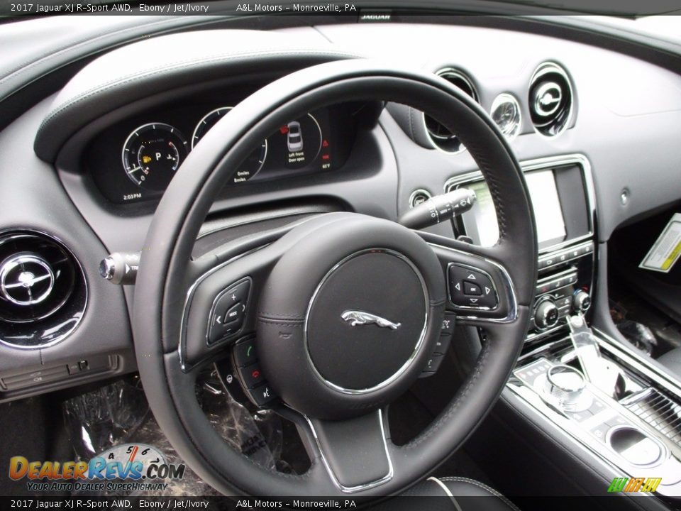 2017 Jaguar XJ R-Sport AWD Steering Wheel Photo #15