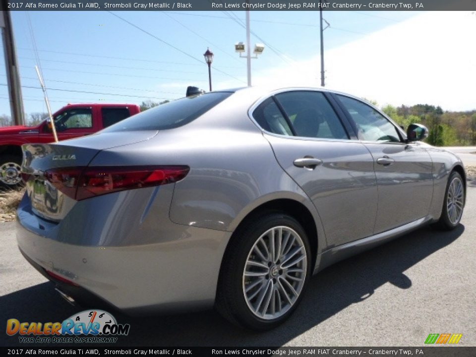 2017 Alfa Romeo Giulia Ti AWD Stromboli Gray Metallic / Black Photo #8