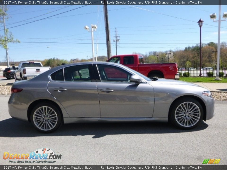 2017 Alfa Romeo Giulia Ti AWD Stromboli Gray Metallic / Black Photo #9