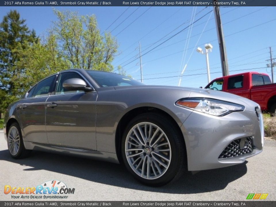 2017 Alfa Romeo Giulia Ti AWD Stromboli Gray Metallic / Black Photo #11