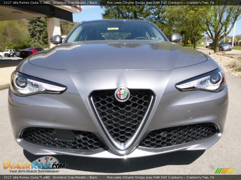 2017 Alfa Romeo Giulia Ti AWD Stromboli Gray Metallic / Black Photo #12