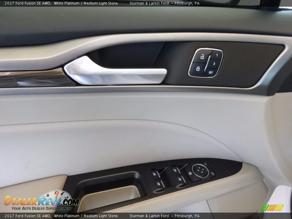 2017 Ford Fusion SE AWD White Platinum / Medium Light Stone Photo #10
