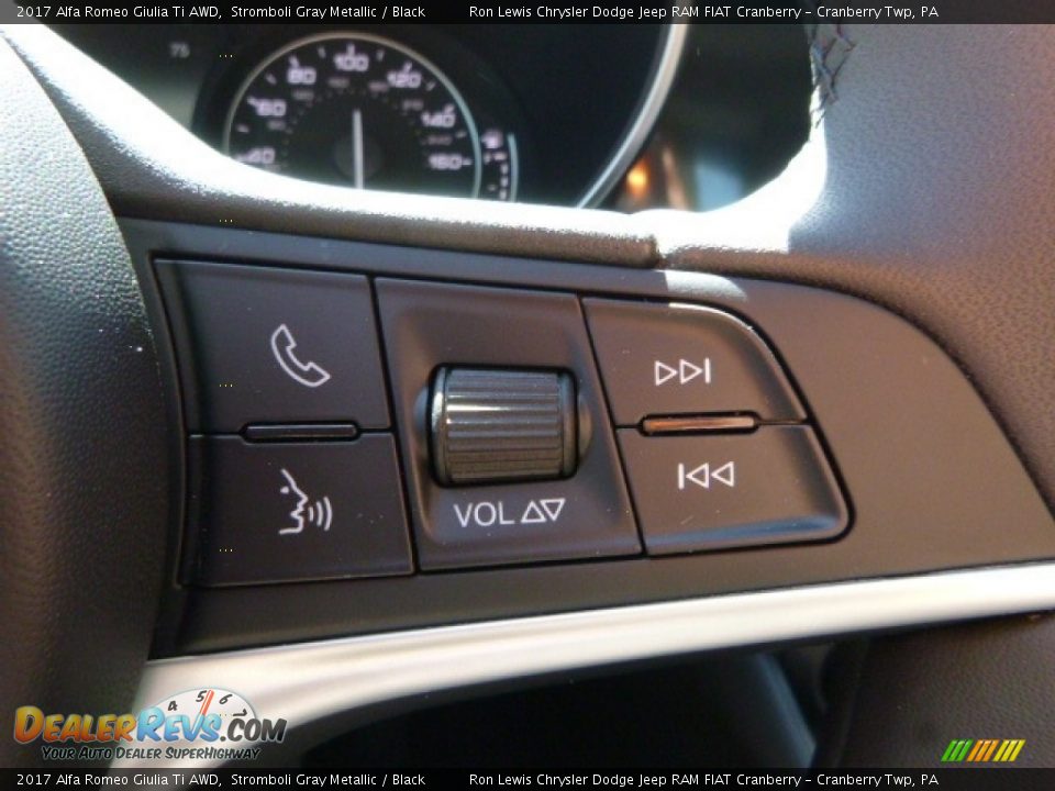 2017 Alfa Romeo Giulia Ti AWD Stromboli Gray Metallic / Black Photo #25