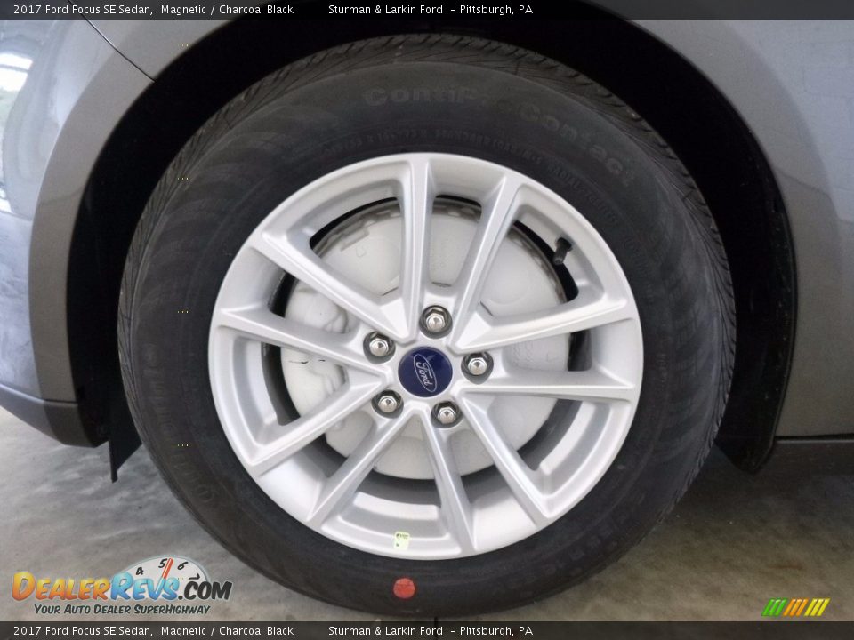 2017 Ford Focus SE Sedan Magnetic / Charcoal Black Photo #6