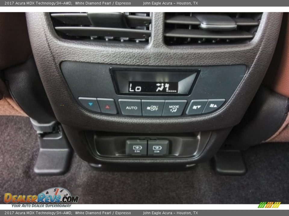 Controls of 2017 Acura MDX Technology SH-AWD Photo #30