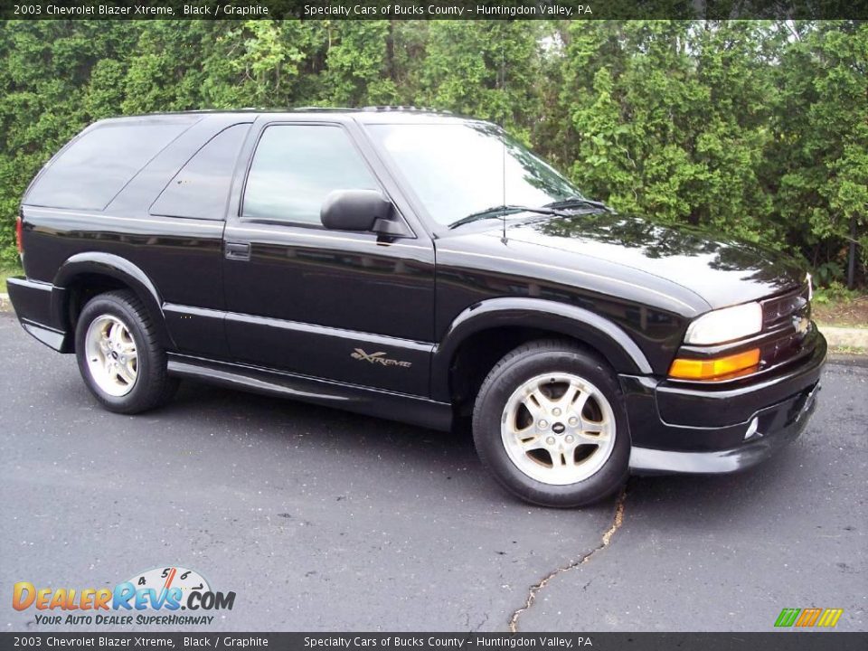 2003 Chevrolet Blazer Xtreme Black / Graphite Photo #2