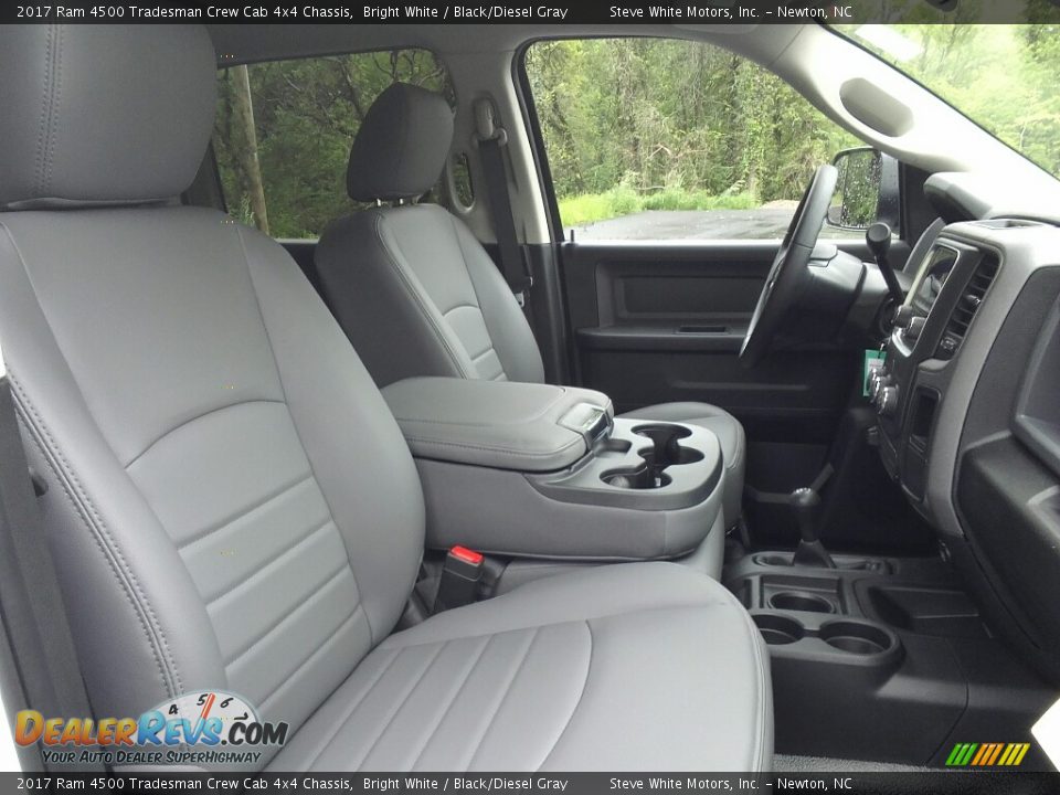 Front Seat of 2017 Ram 4500 Tradesman Crew Cab 4x4 Chassis Photo #27