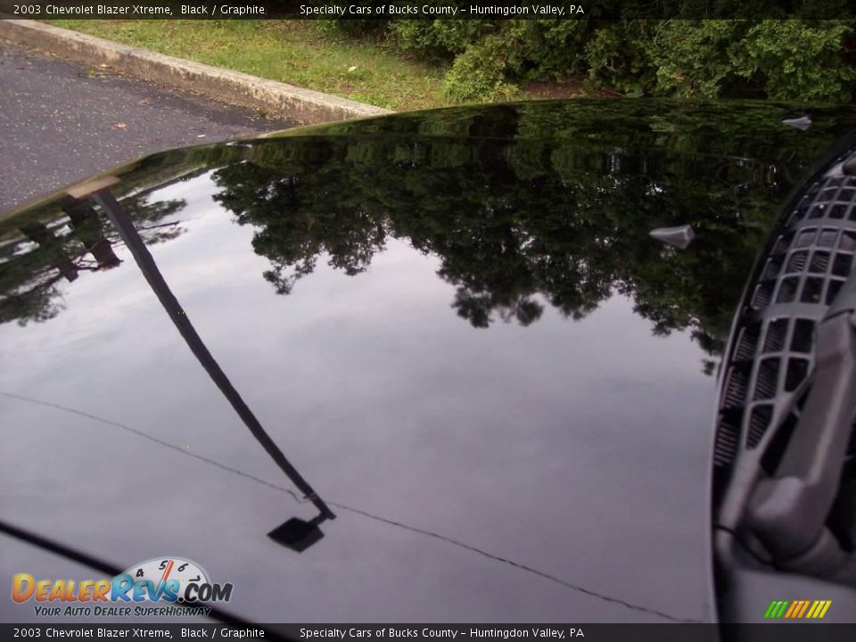 2003 Chevrolet Blazer Xtreme Black / Graphite Photo #13