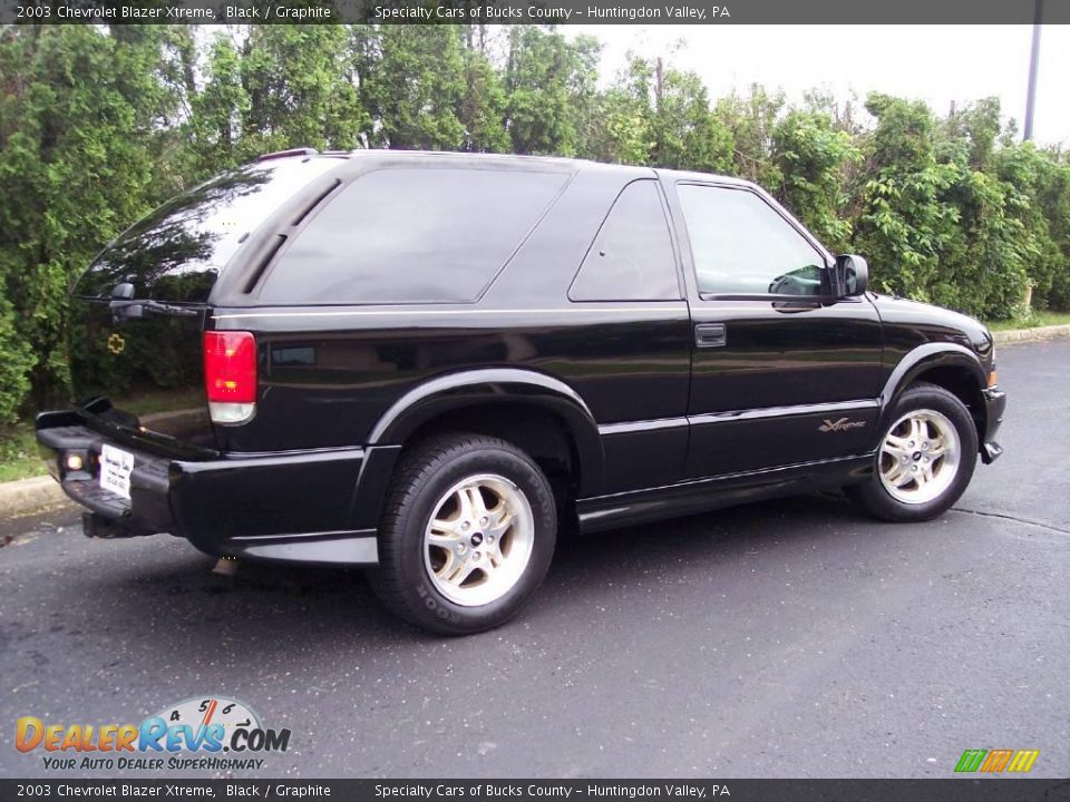 2003 Chevrolet Blazer Xtreme Black / Graphite Photo #19