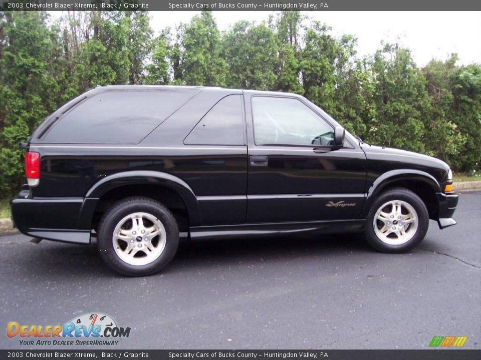 2003 Chevrolet Blazer Xtreme Black / Graphite Photo #20