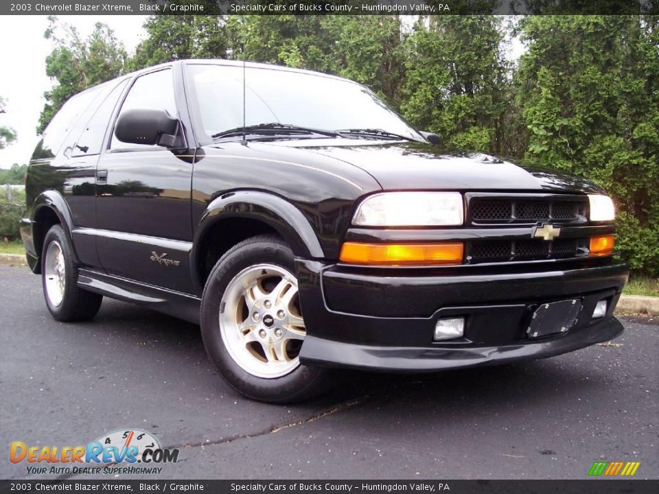 2003 Chevrolet Blazer Xtreme Black / Graphite Photo #24