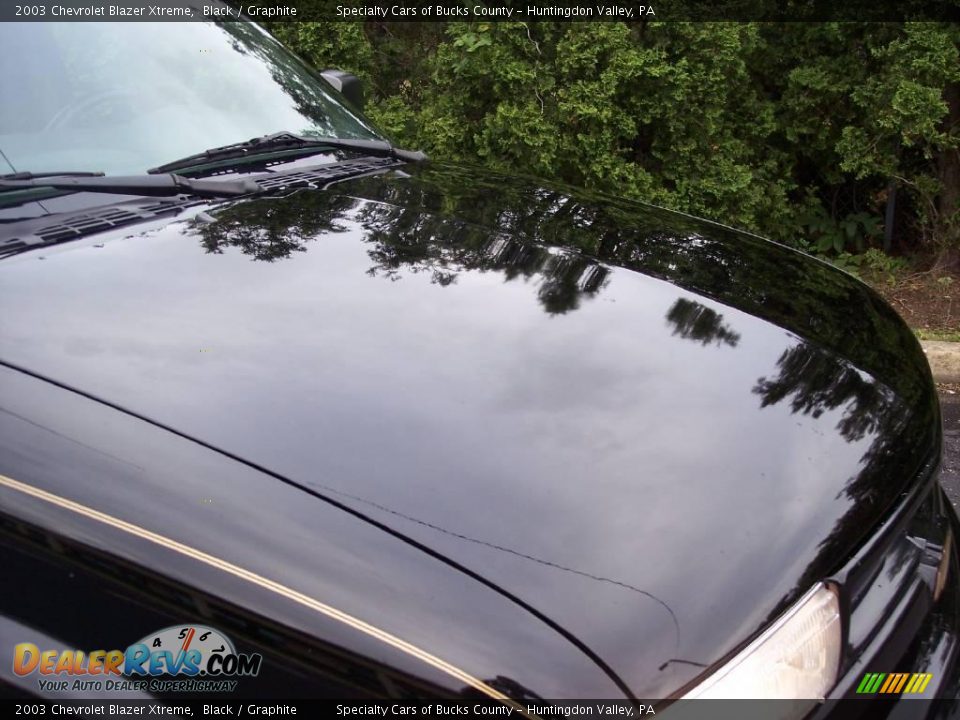 2003 Chevrolet Blazer Xtreme Black / Graphite Photo #26